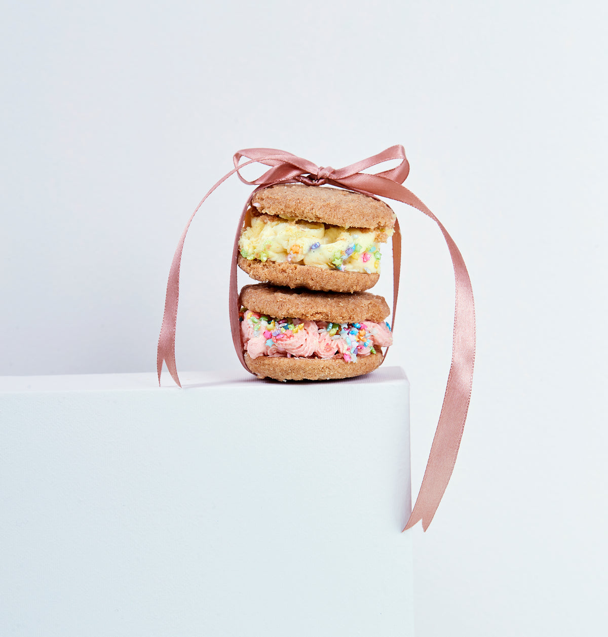 Miss Etoile Black and White Breadbox - SAK Home